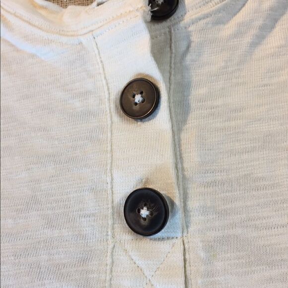 Madewell Basic Cropped Tee Quarter Button front XS - Picture 2 of 7